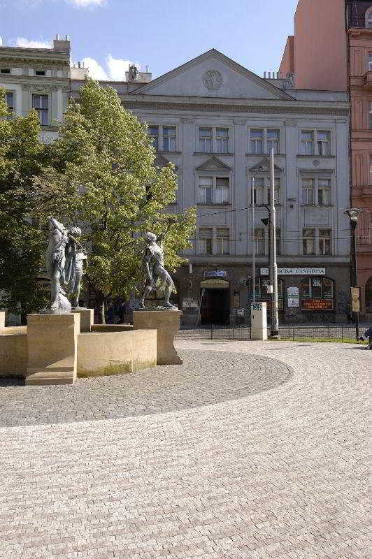 Hostel Junior Prag Dış mekan fotoğraf
