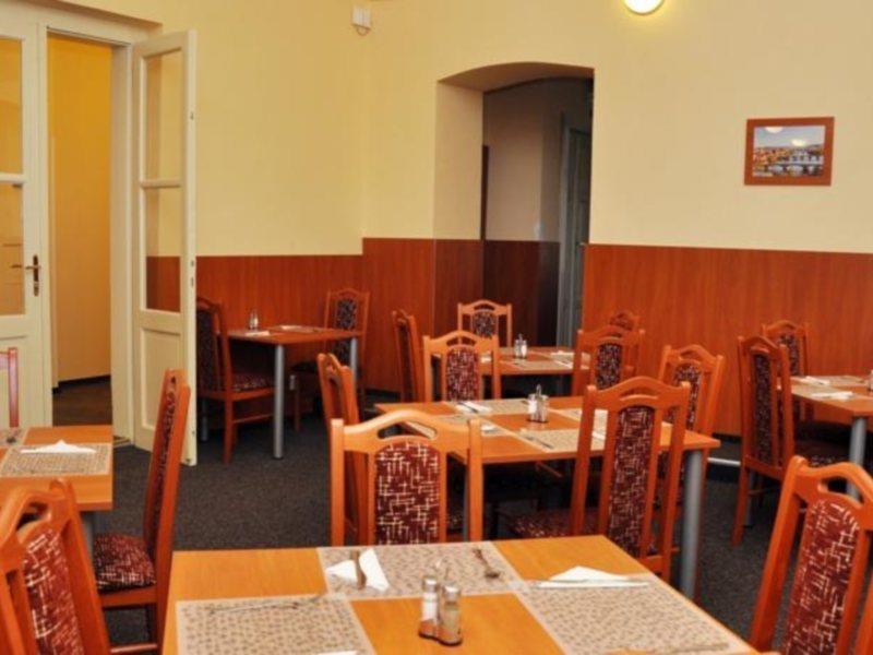 Hostel Junior Prag Dış mekan fotoğraf